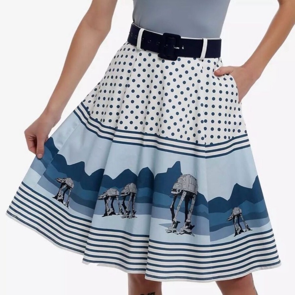 Star Wars AT-AT Retro Skirt Her Universe XL NEW - Picture 2 of 9